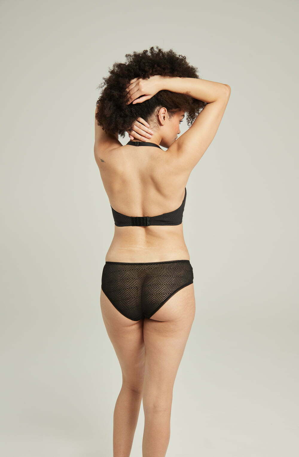 lightweight mesh Deco Black Seamless Mid-Rise Hipster Brief Full Coverage