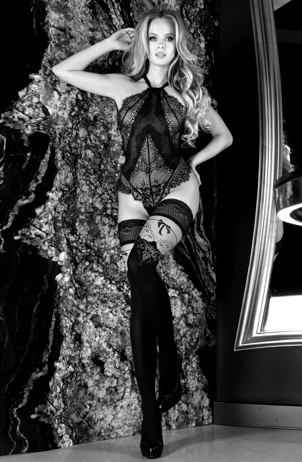 Gold Elixir Collection Ballerina Black/Skin Hold Ups with Bow and Silicone Grip